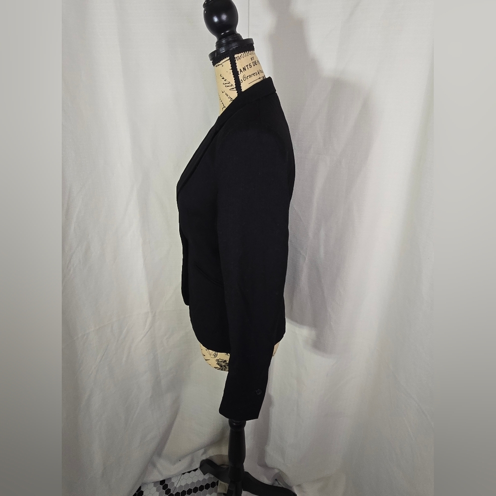 H&M Blazer - Picture 3 of 9